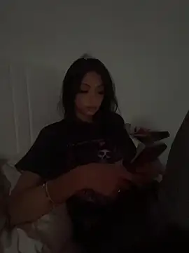 yummyrina online show from July 29, 8:40 pm