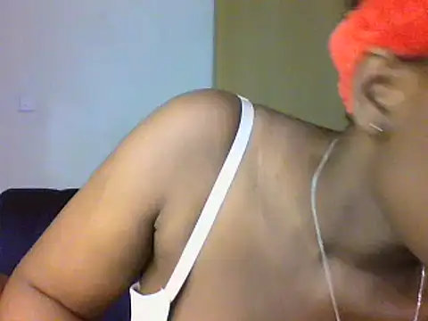 Snapshot of Thickyannah chatting on September 17, 11:17 pm Thickyannah online show from September 17, 11:17 pm