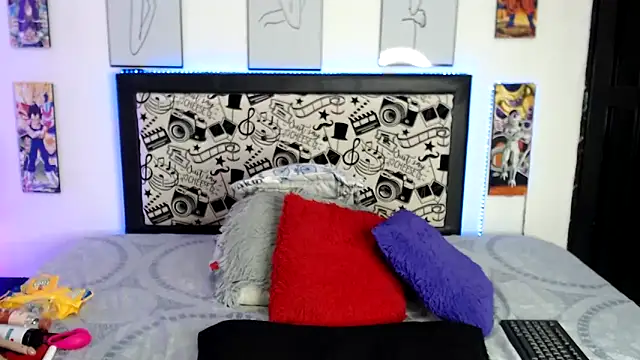 Snapshot of Rihana14 chatting on December 2, 9:32 pm Rihana14 online show from December 2, 9:32 pm