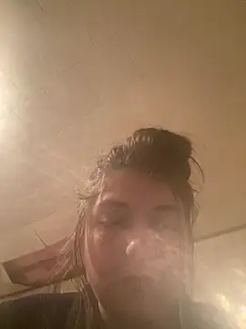 itzcheyduh online show from February 24, 2:53 am