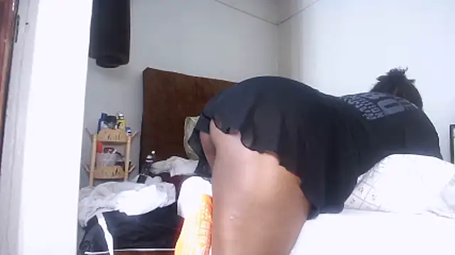 shoshortyy online show from April 16, 6:41 pm