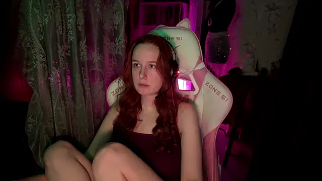 Snapshot of pearl_princess_ chatting on June 11, 12:32 am pearl princess online show from June 11, 12:32 am