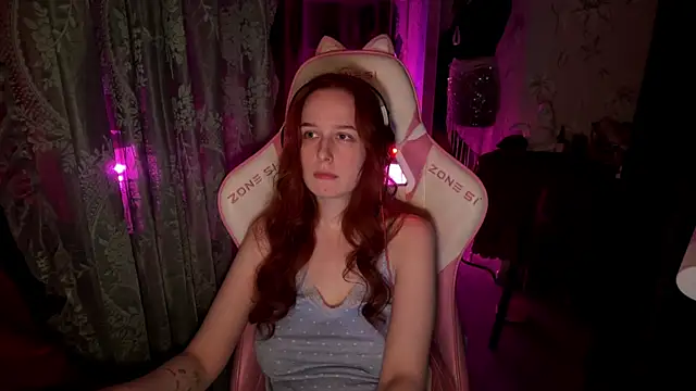 Snapshot of pearl_princess_ chatting on June 12, 11:03 pm pearl princess online show from June 12, 11:03 pm