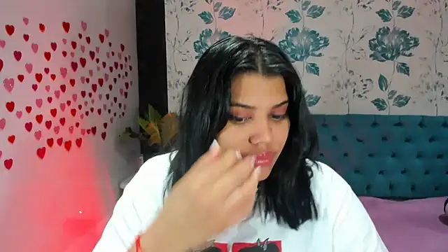 LindaBreeS online show from February 2, 6:53 pm