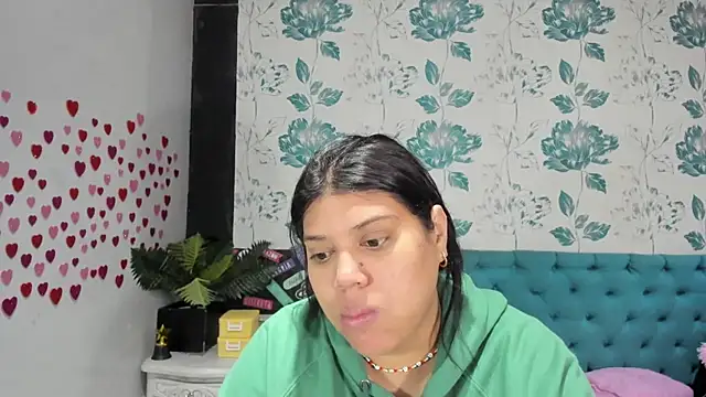 LindaBreeS online show from February 24, 1:53 pm