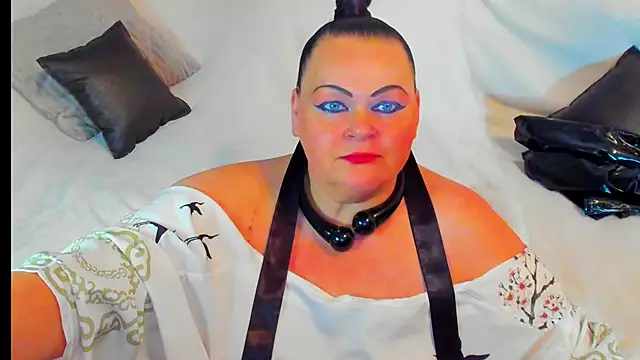 MilanaBiegert online show from January 2, 3:40 pm