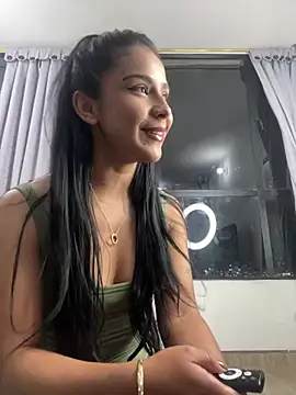 Snapshot of Nikothyna chatting on February 1, 2:16 am Nikothyna online show from February 1, 2:16 am