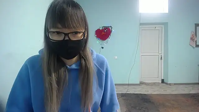 elllaaxx online show from February 13, 4:00 am