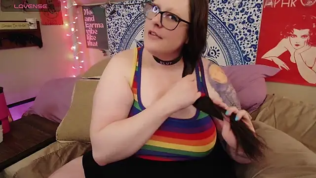 AmyAphrodite online show from April 11, 5:12 am