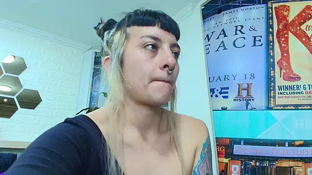 Snapshot of Naughty_Kittenm chatting on March 5, 1:28 pm Naughty Kittenm online show from March 5, 1:28 pm