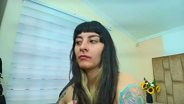 Snapshot of Naughty_Kittenm chatting on September 27, 11:37 am Naughty Kittenm online show from September 27, 11:37 am