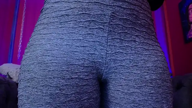 Julieta Russell online show from March 28, 12:16 pm