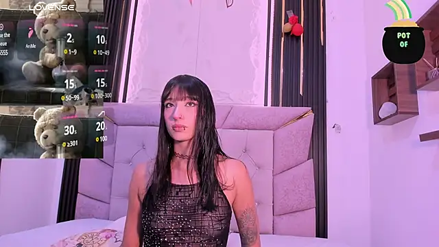 Snapshot of laurem-paulette chatting on March 18, 7:10 pm laurem-paulette online show from March 18, 7:10 pm