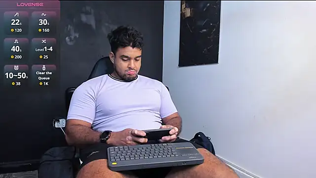 Big furry bear13 online show from February 17, 6:54 am