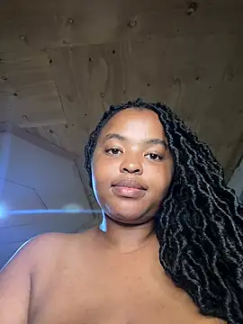 Snapshot of Linahlove chatting on January 10, 9:20 pm Linahlove online show from January 10, 9:20 pm