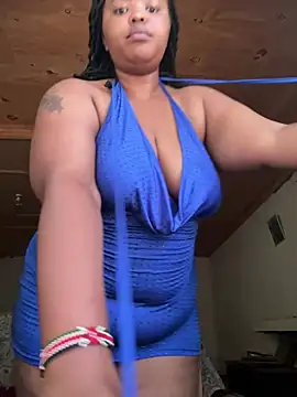 Snapshot of Linahlove chatting on February 17, 9:24 am Linahlove online show from February 17, 9:24 am