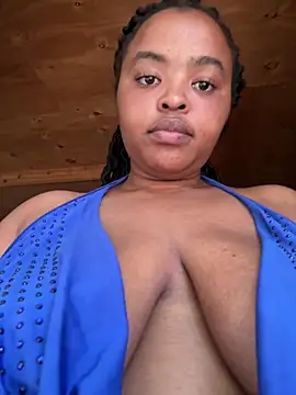 Snapshot of Linahlove chatting on February 20, 10:59 am Linahlove online show from February 20, 10:59 am