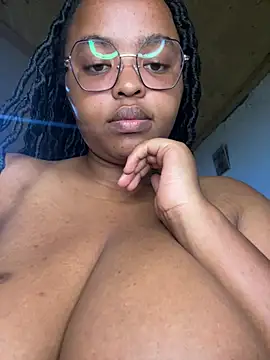 Snapshot of Linahlove chatting on March 16, 8:54 pm Linahlove online show from March 16, 8:54 pm