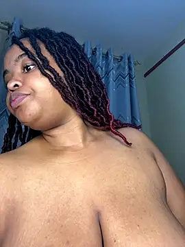 Snapshot of Linahlove chatting on December 3, 3:43 pm Linahlove online show from December 3, 3:43 pm