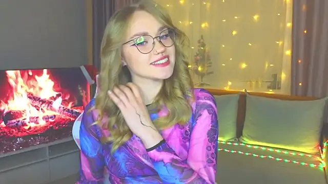 Aurora Golden1 online show from January 25, 7:28 pm