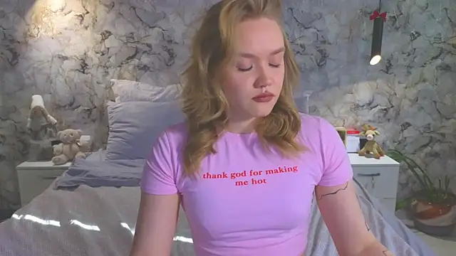 Aurora Golden1 online show from March 31, 1:40 am