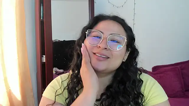 Snapshot of jessica_hot_28 chatting on October 15, 4:51 pm jessica hot 28 online show from October 15, 4:51 pm