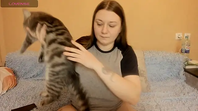 AlisaBacker online show from January 7, 6:54 pm