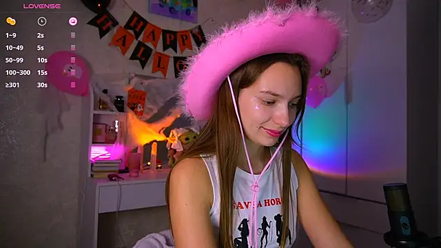 Snapshot of soffy__kisss chatting on November 9, 7:23 pm soffy kisss online show from November 9, 7:23 pm