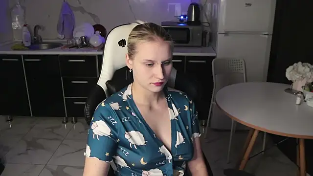 MertyXX online show from April 4, 9:12 pm