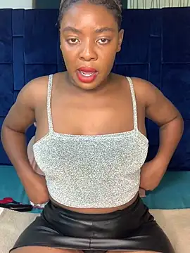 Snapshot of Ass-Queen chatting on September 27, 6:02 pm Ass-Queen online show from September 27, 6:02 pm