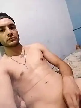 Snapshot of EmeEme11 chatting on February 13, 5:48 am EmeEme11 online show from February 13, 5:48 am