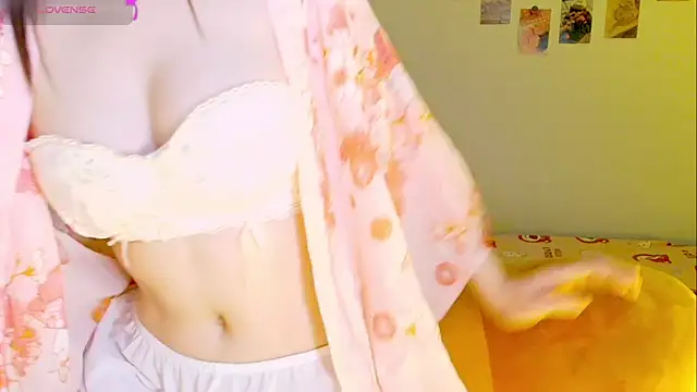 Snapshot of Embez-Damdang chatting on January 11, 5:40 pm Embez-Damdang online show from January 11, 5:40 pm