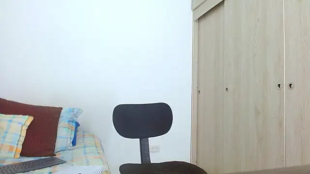 Snapshot of flint_ryan chatting on February 26, 9:16 pm flint ryan online show from February 26, 9:16 pm