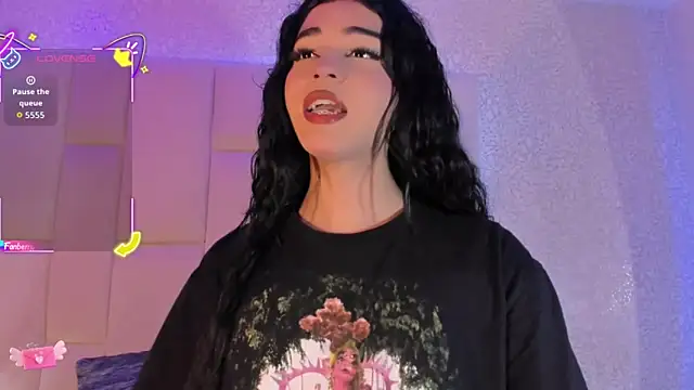 Summer walkerr online show from September 9, 12:48 pm