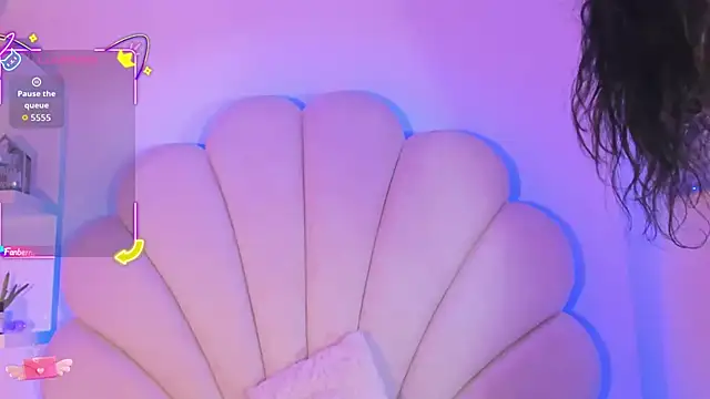 Snapshot of Summer_walkerr chatting on November 20, 1:11 pm Summer walkerr online show from November 20, 1:11 pm