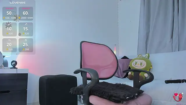 ImBlackEyes online show from February 18, 9:00 pm