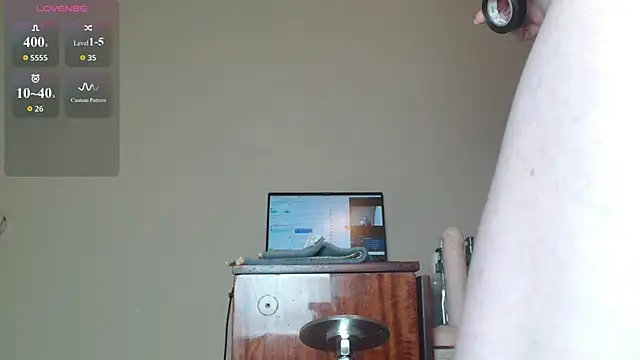 Snapshot of Detka21veka chatting on May 8, 3:28 pm Detka21veka online show from May 8, 3:28 pm