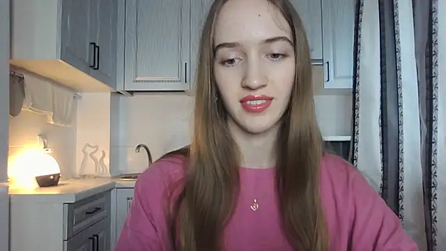 leslie my lovee online show from October 5, 1:31 pm