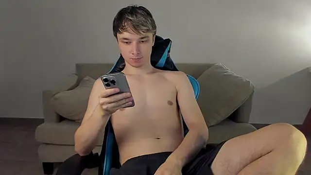 Snapshot of marcusmit chatting on January 23, 6:45 pm marcusmit online show from January 23, 6:45 pm