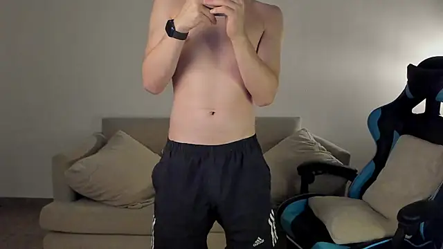 Snapshot of marcusmit chatting on January 27, 1:37 am marcusmit online show from January 27, 1:37 am