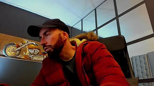 Snapshot of AronGrant chatting on January 8, 10:50 am AronGrant online show from January 8, 10:50 am