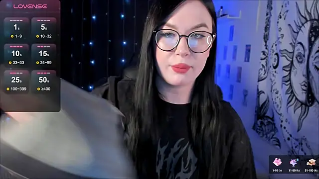 Snapshot of MyNameIsLilith chatting on March 6, 9:09 pm MyNameIsLilith online show from March 6, 9:09 pm