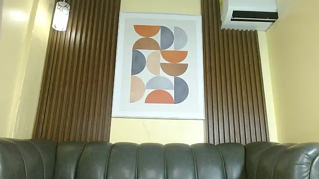 Nicole Ramires online show from March 6, 4:14 pm