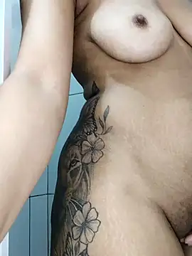 Snapshot of Su_Duarte_1 chatting on November 6, 2:34 am Su Duarte 1 online show from November 6, 2:34 am