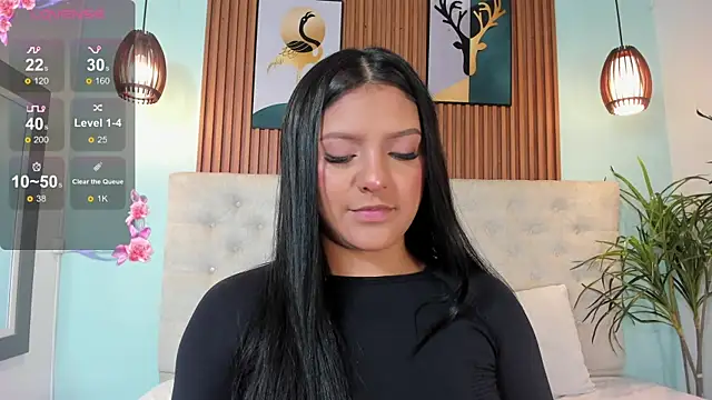 NicolleeEvanss online show from February 6, 11:32 am