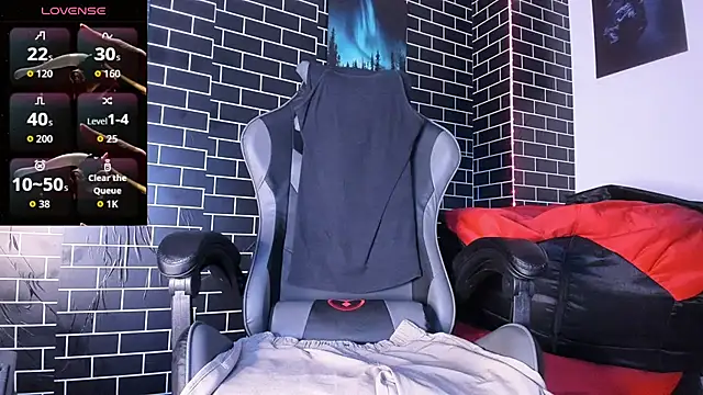 Lil Curved online show from December 16, 11:26 am