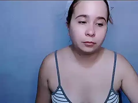 SubLayla01 online show from November 1, 5:15 pm