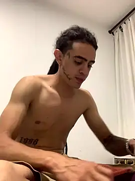 JovenDesobediente online show from September 24, 6:28 am