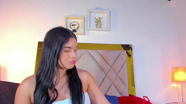 nicole grace0 online show from October 9, 12:03 pm