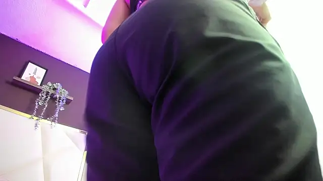 April bowie online show from October 21, 11:00 am